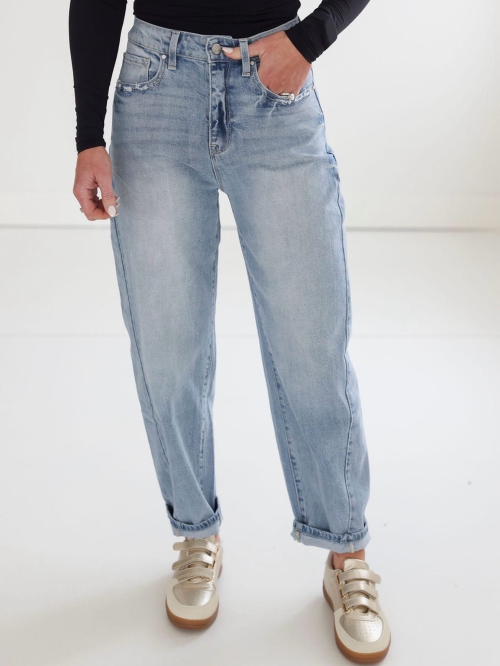 Petra 153 Barrel Leg Jeans